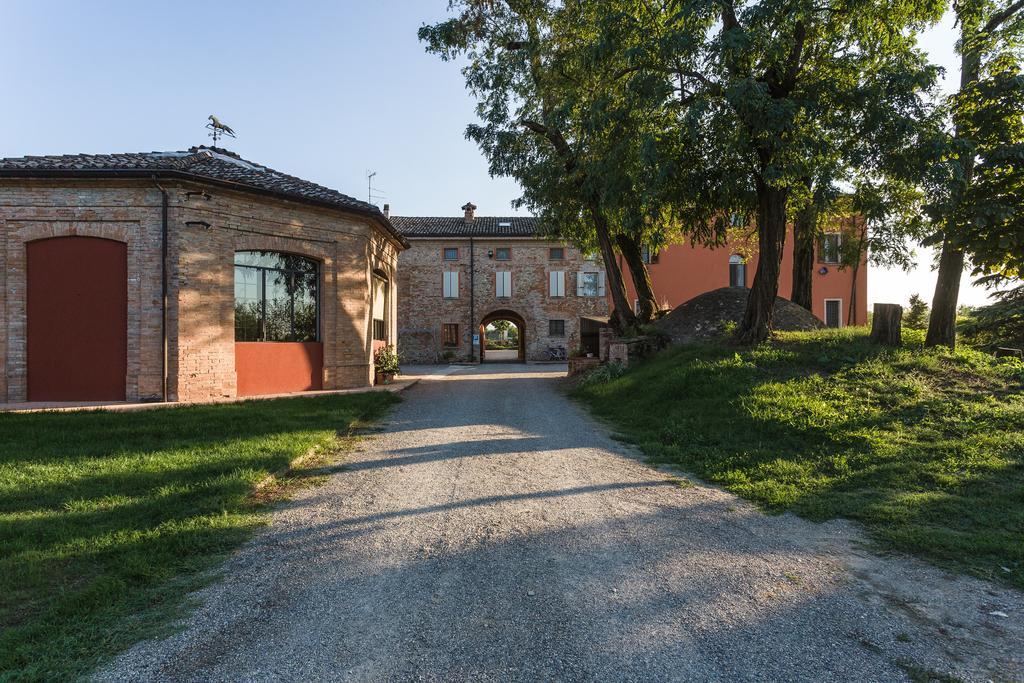 Agriturismo Battibue Vila Fiorenzuola dʼArda Exterior foto